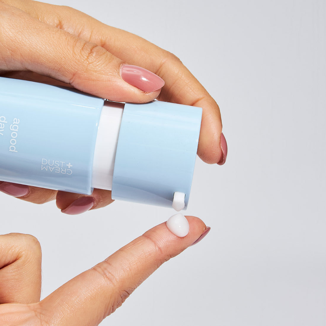 Hello Hydration Cera – Sérum s niacinamidem pro posílení kožní bariéry